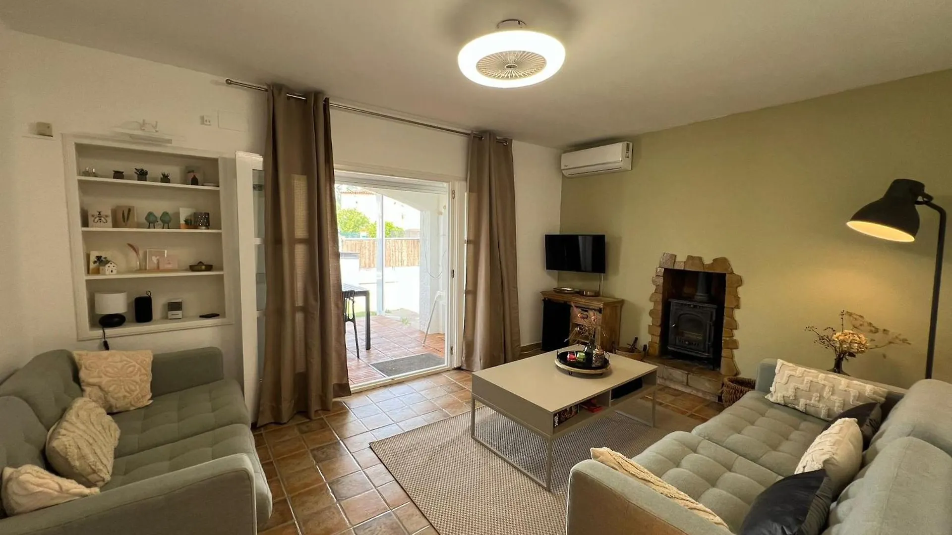 Semesterbostad Alemanya 26 With Private Pool Villa Torroella de Montgrí